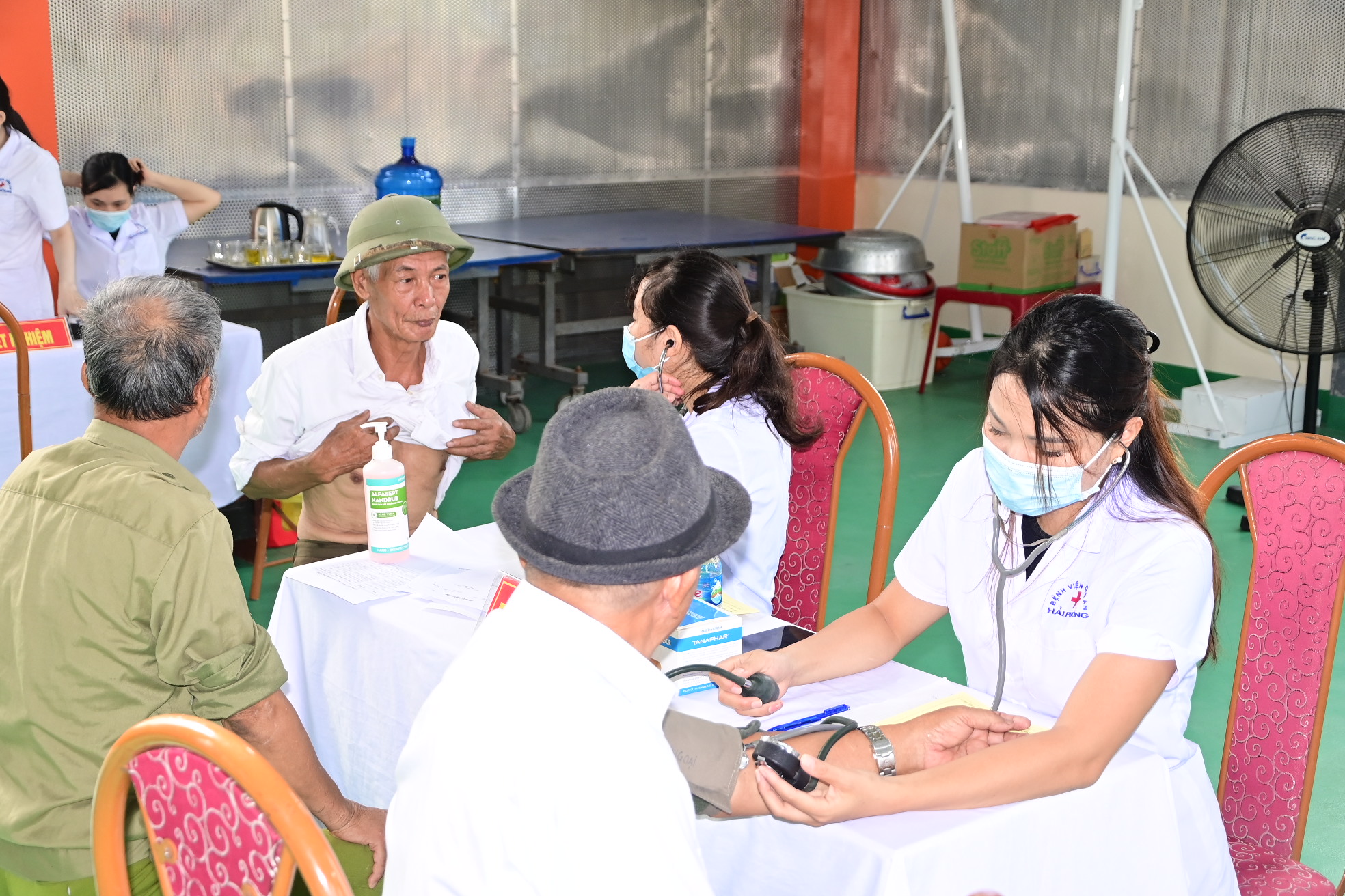 Bệnh viện Công an thành phố: Khám, chữa bệnh cho 2.253 lượt bệnh nhân